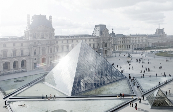 Photograph Chris Clor The Louvre on One Eyeland